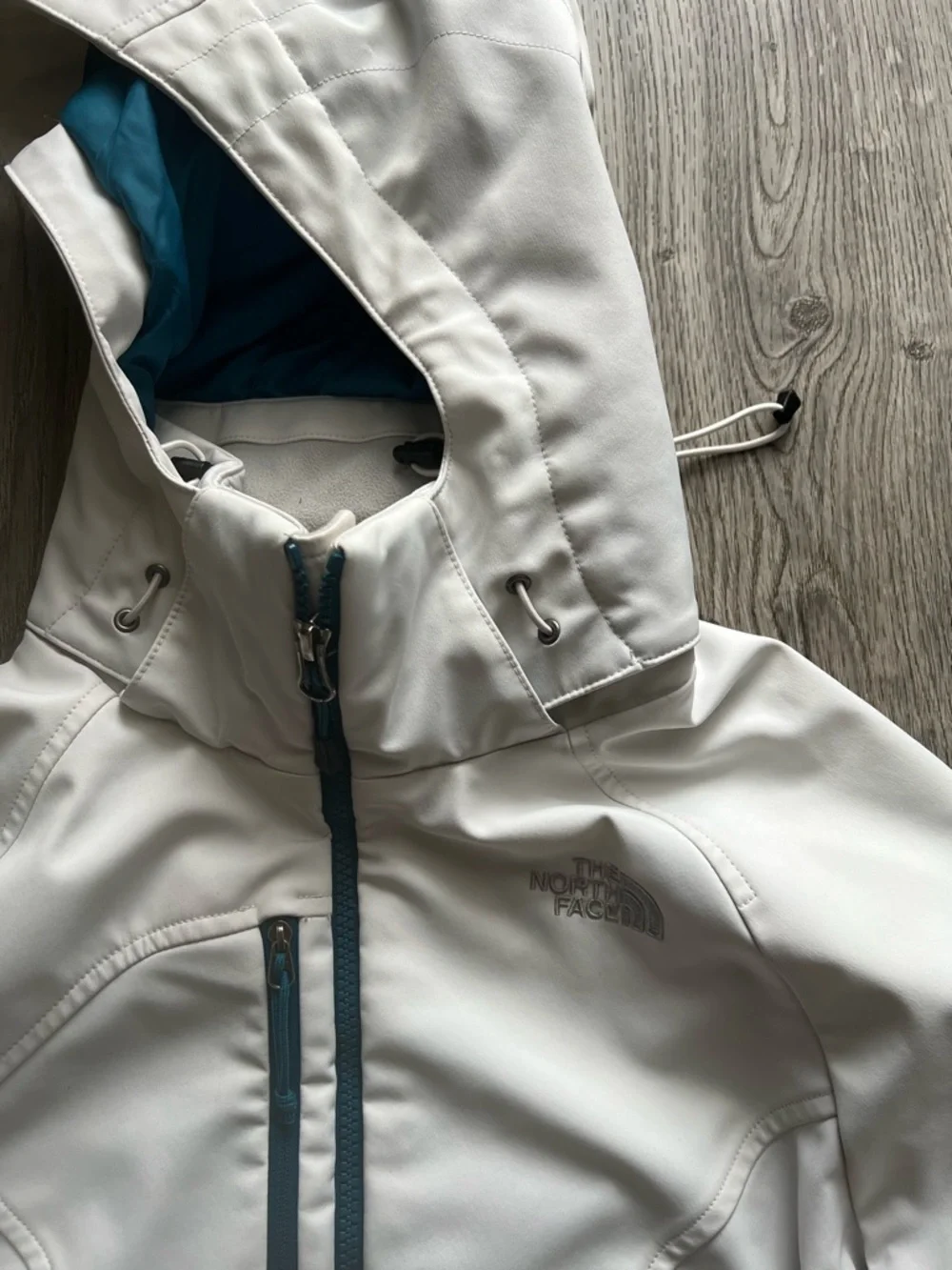 The North Face White Jacket with Teal Trim and Hood Women’s S Size (3) - Picture 2 of 4